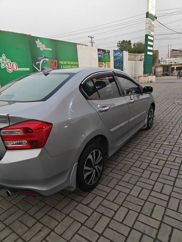 Honda City 2017 Automatic 1.3 Urgent Sale Cash Need 9