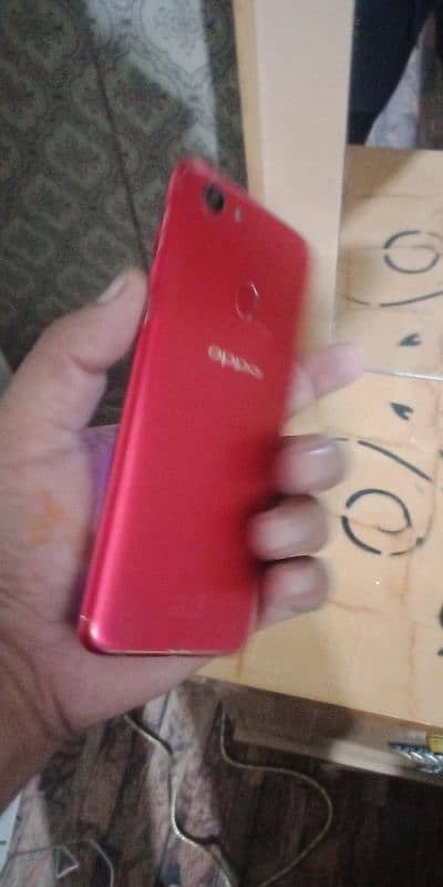 oppo f5 6/64 on moble jis bhai ko board chahye wo bee mil jaiga 7