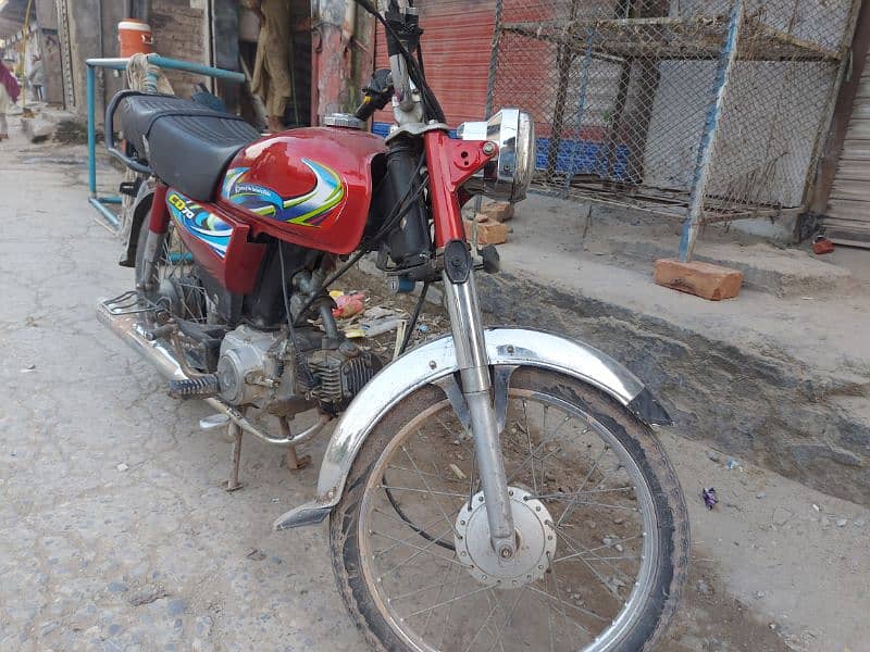 Honda CD 70 tanki tapy change hn baki orignal halat m ha 4