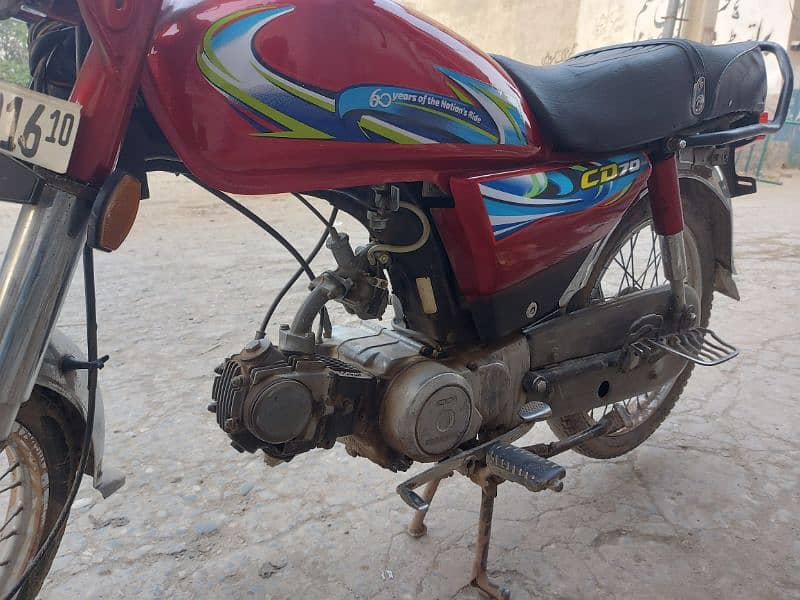 Honda CD 70 tanki tapy change hn baki orignal halat m ha 5