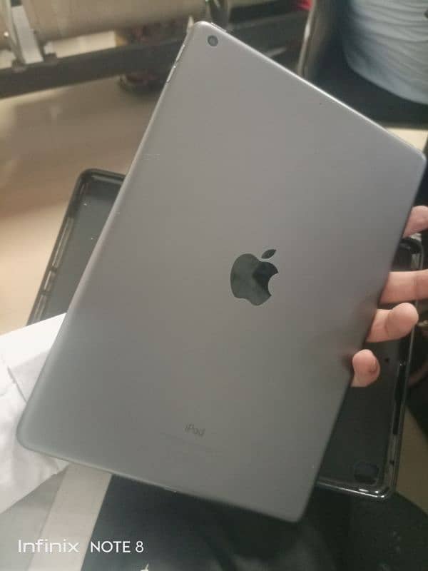 iPad 9Gen 64GB with box 1