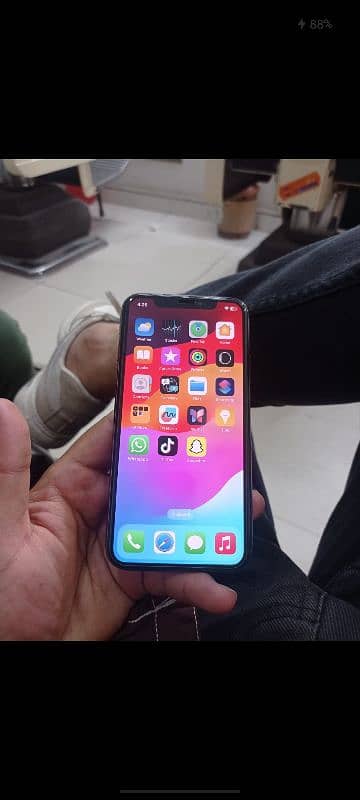 I phone xs 256 gb non pta condition 10 10 3