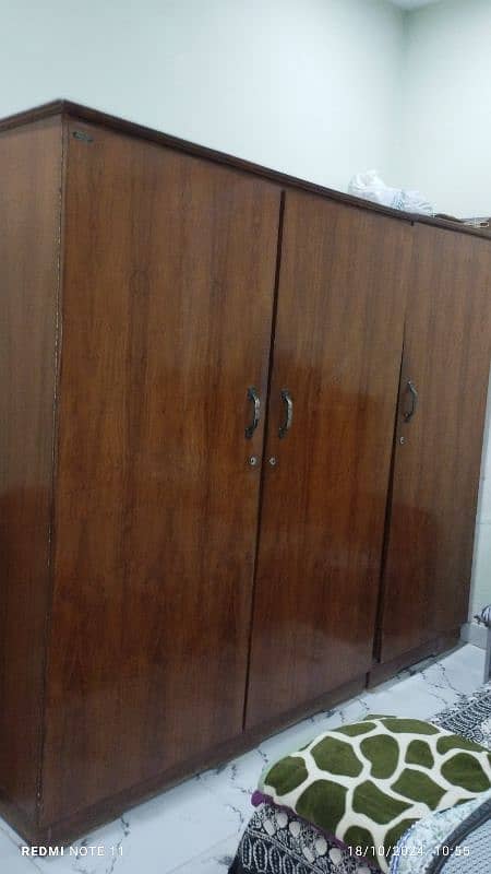 Pure wooden cupboard 1