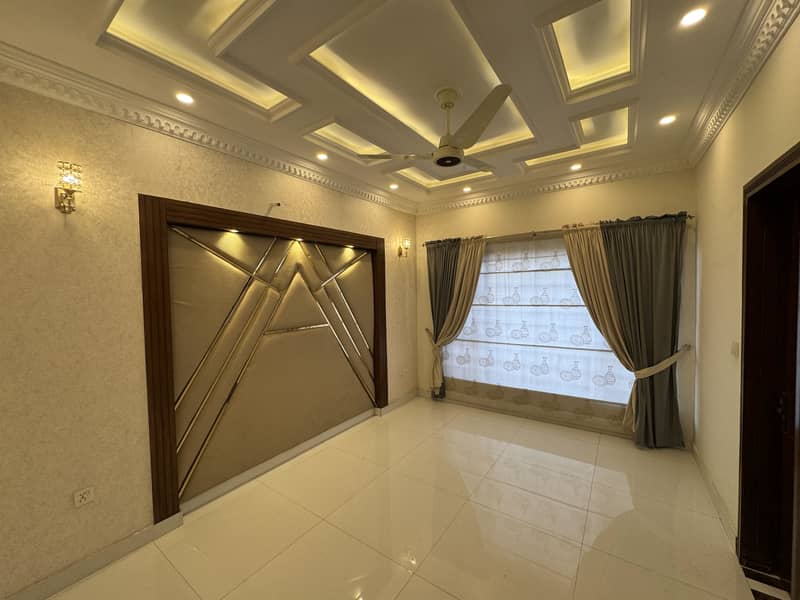 10 Marla Upper Portion For Rent Lower Locked in Tulip Block Bahria Town 0