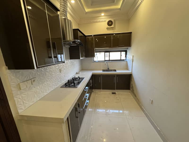 10 Marla Upper Portion For Rent Lower Locked in Tulip Block Bahria Town 4