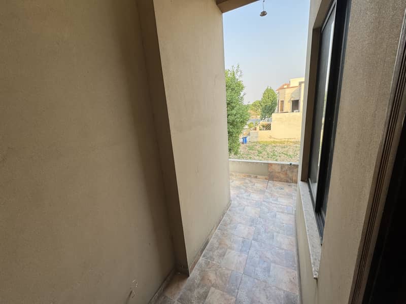 10 Marla Upper Portion For Rent Lower Locked in Tulip Block Bahria Town 5