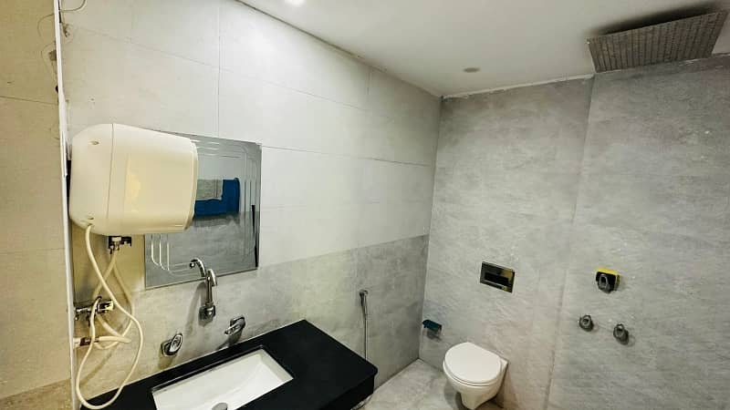 1 Bedroom Apartment For Sale in AA Block Sector D Bahria Town Lahore 10