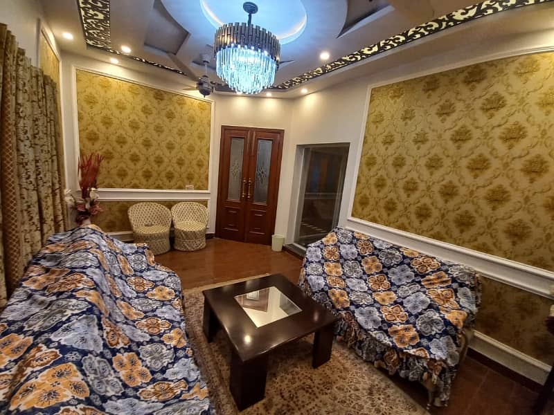 10 Marla 5 Bedrooms Used House For Sale In Overseas B Block Bahria Town Lahore 1