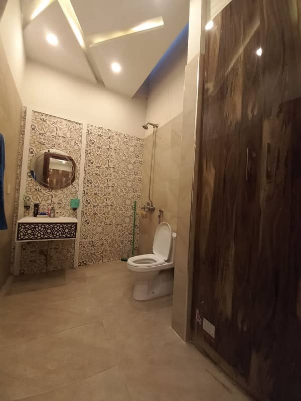 10 Marla 5 Bedrooms Used House For Sale In Overseas B Block Bahria Town Lahore 7