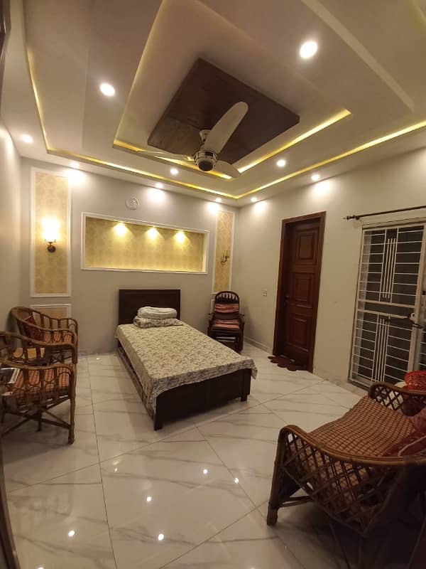 10 Marla 5 Bedrooms Used House For Sale In Overseas B Block Bahria Town Lahore 8