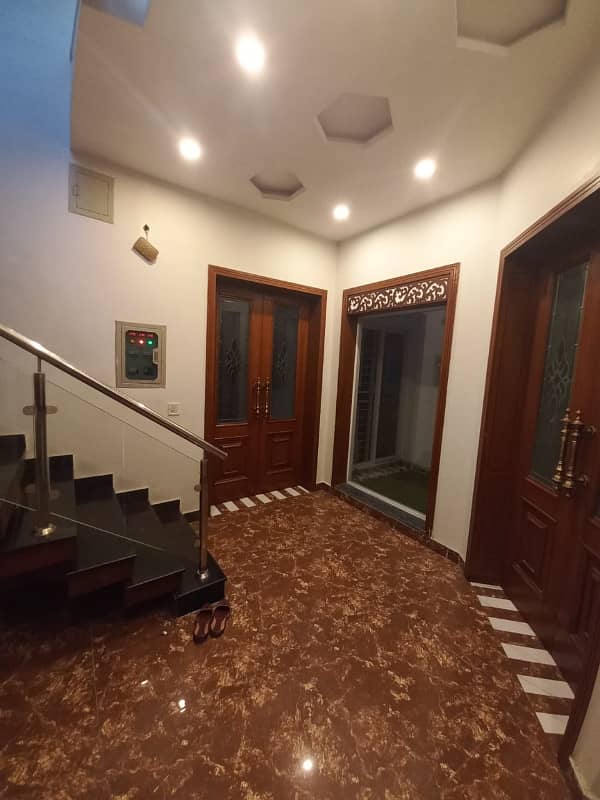 10 Marla 5 Bedrooms Used House For Sale In Overseas B Block Bahria Town Lahore 12