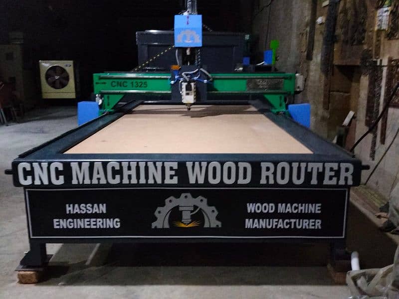 CNC WOOD ROUTER MACHINE 0