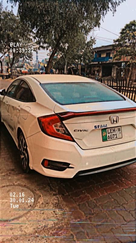 Honda Civic Oriel 2018 0