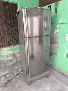 Dowlance Refrigerator /Fridge 0