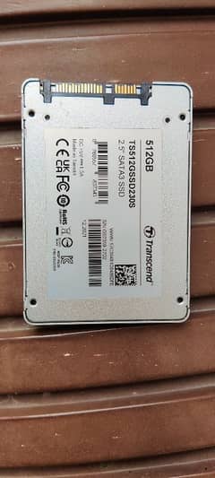 512GB SSD Hard Drive totally new just used 3months 0