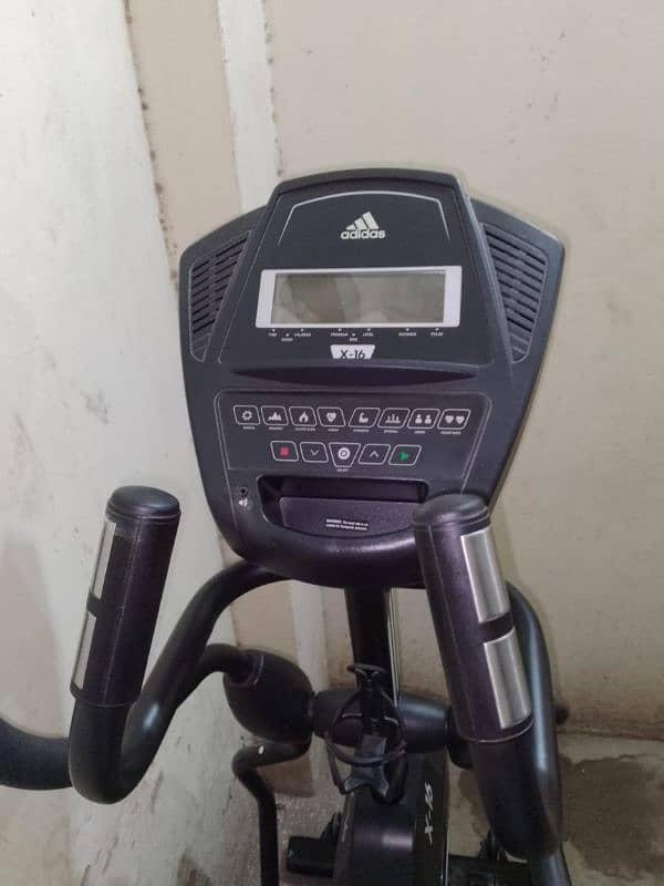 addidas excercise machine model X16 imported 100% no scratches 5