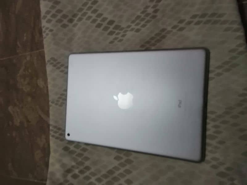 ipad 5 Genration 32GB storage condition 10/10 no problem 2