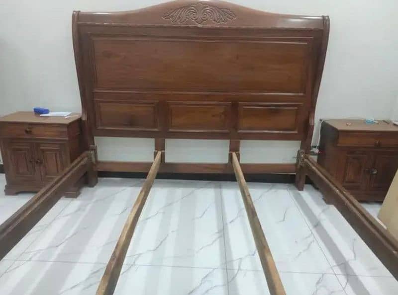 wooden bed just like new 2