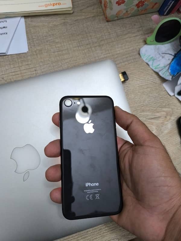 Iphone 8 64gb Pta approved 1