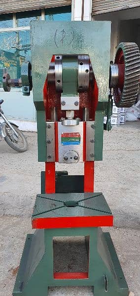 Salman Mughal power press3 5 10 15 20 25 30 40 50 to 200ton power pres 6