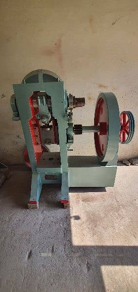 Salman Mughal power press3 5 10 15 20 25 30 40 50 to 200ton power pres 12