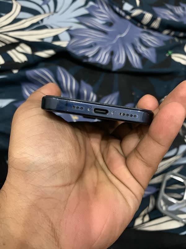 iPhone 15 pro jv 256gb 5