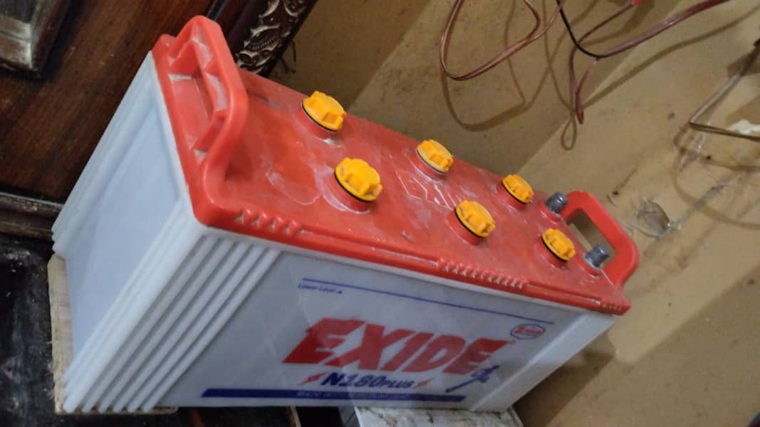 TRUCK BATTERY 1.5 YEAR USED EXIDE 180 0