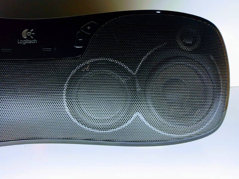 Logitech Bluetooth speaker 4