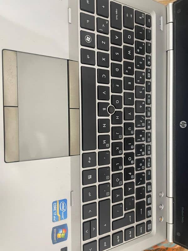 Elite Book Hp Core i7 2nd Gen 8 GB RAM and 128 GB SSD + 300 GB Hard 5