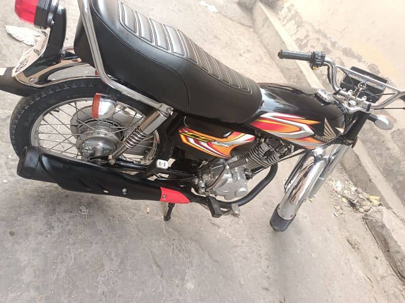 Honda 125 2022 urgentt sale 3