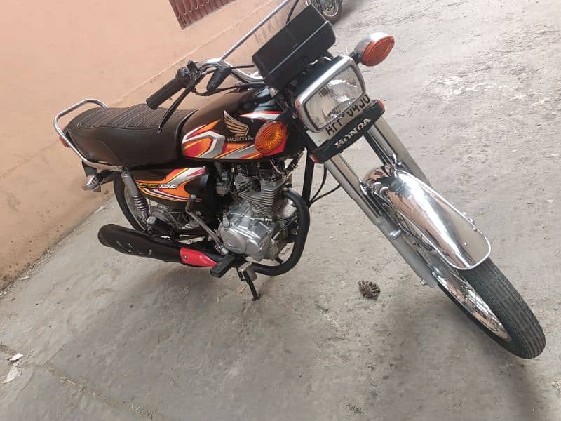 Honda 125 2022 urgentt sale 5