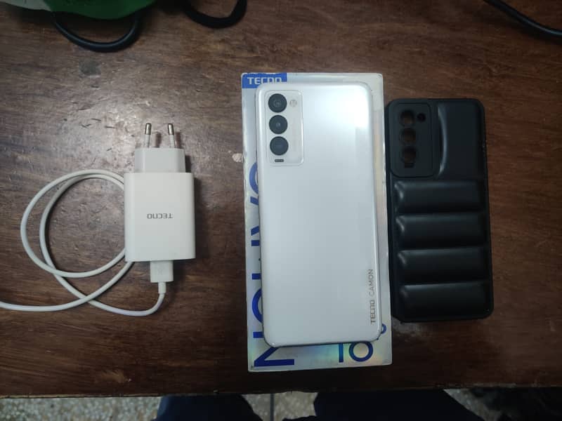 Techno camon 18p 8gb 128Gb offical 3