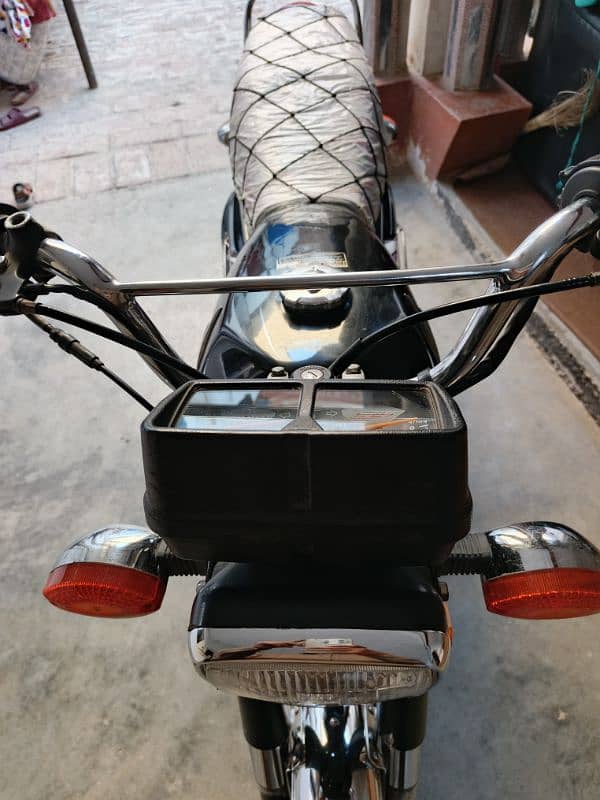 sell Honda cg 125 sukkur number model 2020 4