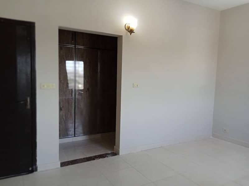 3 Bed Apartment For Sale in Askari 14 5