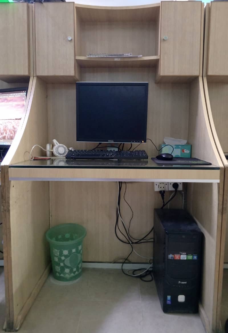 Office Workstations / Office Cubical / Working Desk 2