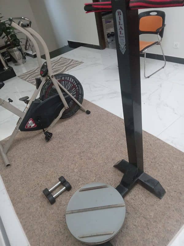 Air bike and twister for fitness gym for sale in good Airbike 41 3