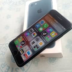 i phone 7 :  256GB  10 by 9 condition