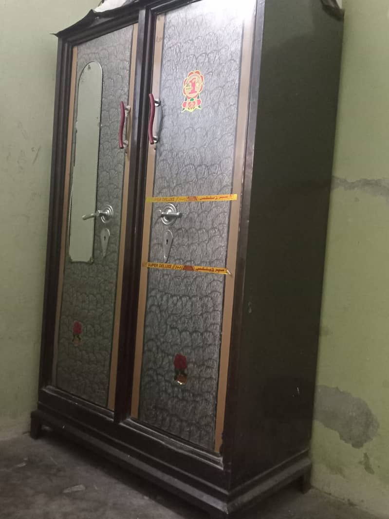 Iron Almari Two door10/10 condition 2