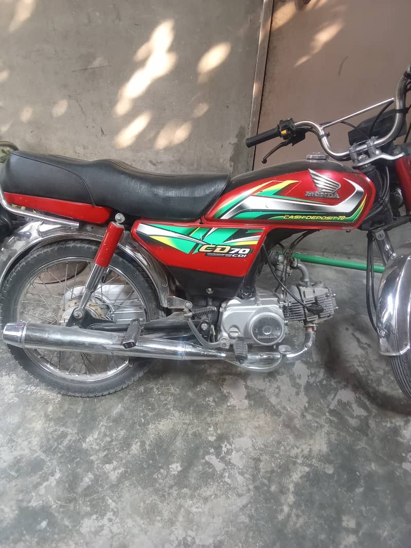 Honda CD 70 2022 3