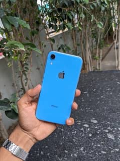 iphone XR 256gb  factory unlock battery health 82 orignal