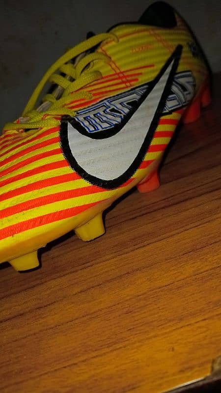 football shoes UK 8 size 4