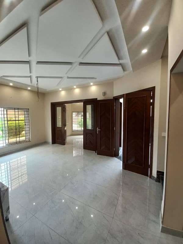 5 Marla Beautiful Corner House For Sale AL Raheem Valley Satiana Road 5