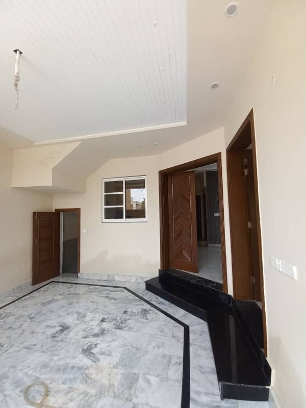 5 Marla Beautiful Corner House For Sale AL Raheem Valley Satiana Road 6