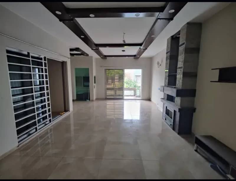 10 MARLA UPPER PORTION FOR RENT IN PARAGON CITY LAHORE 2