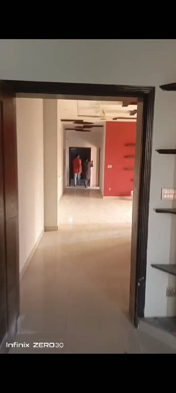 10 marla upper portion for rent in johar town for Family and female and bachelor Silent office (Call center + Software house) 8