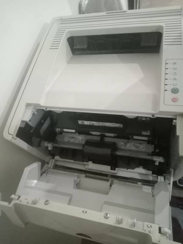 Hp P2014 cartage new refil hai 6