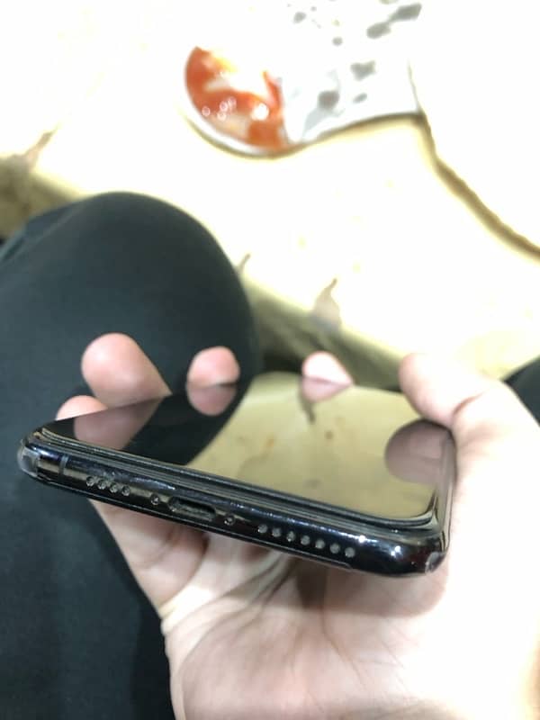 iphone 11 pro max 2