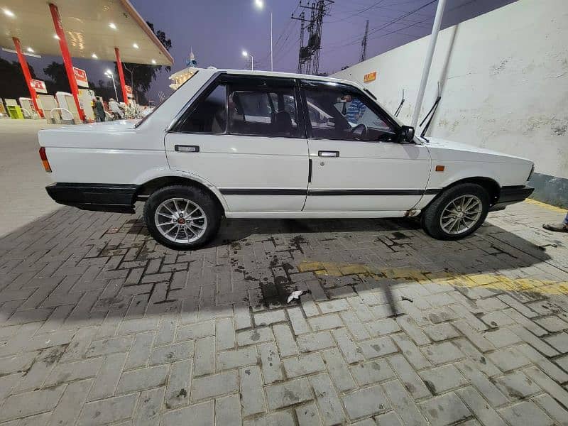 Nissan Sunny 1988 1