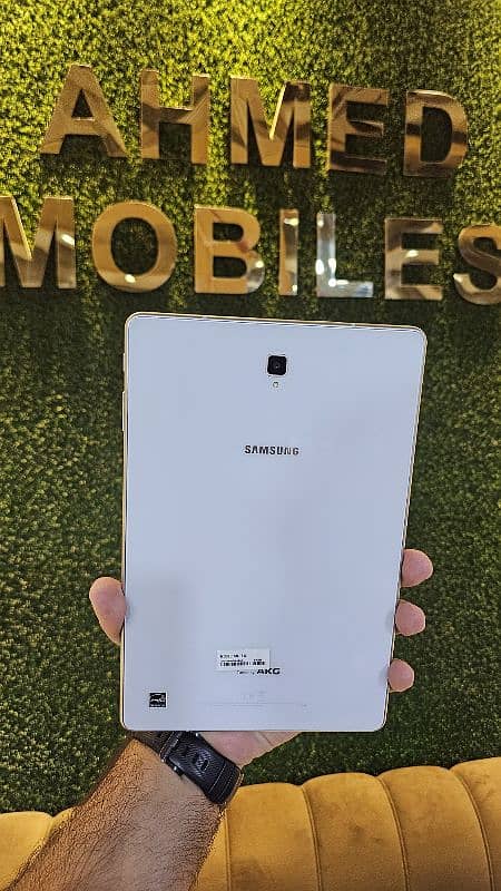 Samsung TAB S4 10.5 inch 64 gb 4 gb Brand New 5