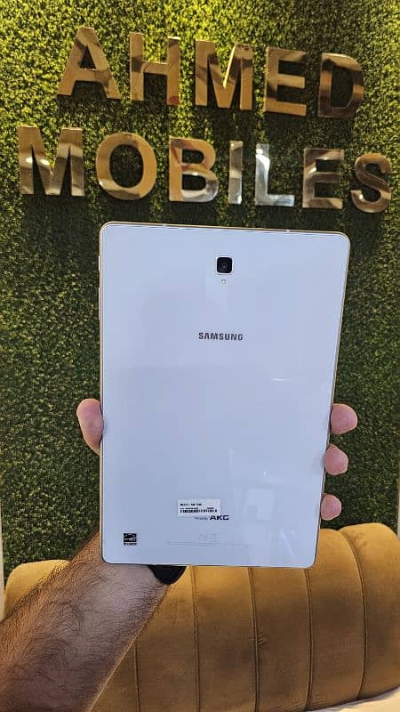 Samsung TAB S4 10.5 inch 64 gb 4 gb Brand New 7